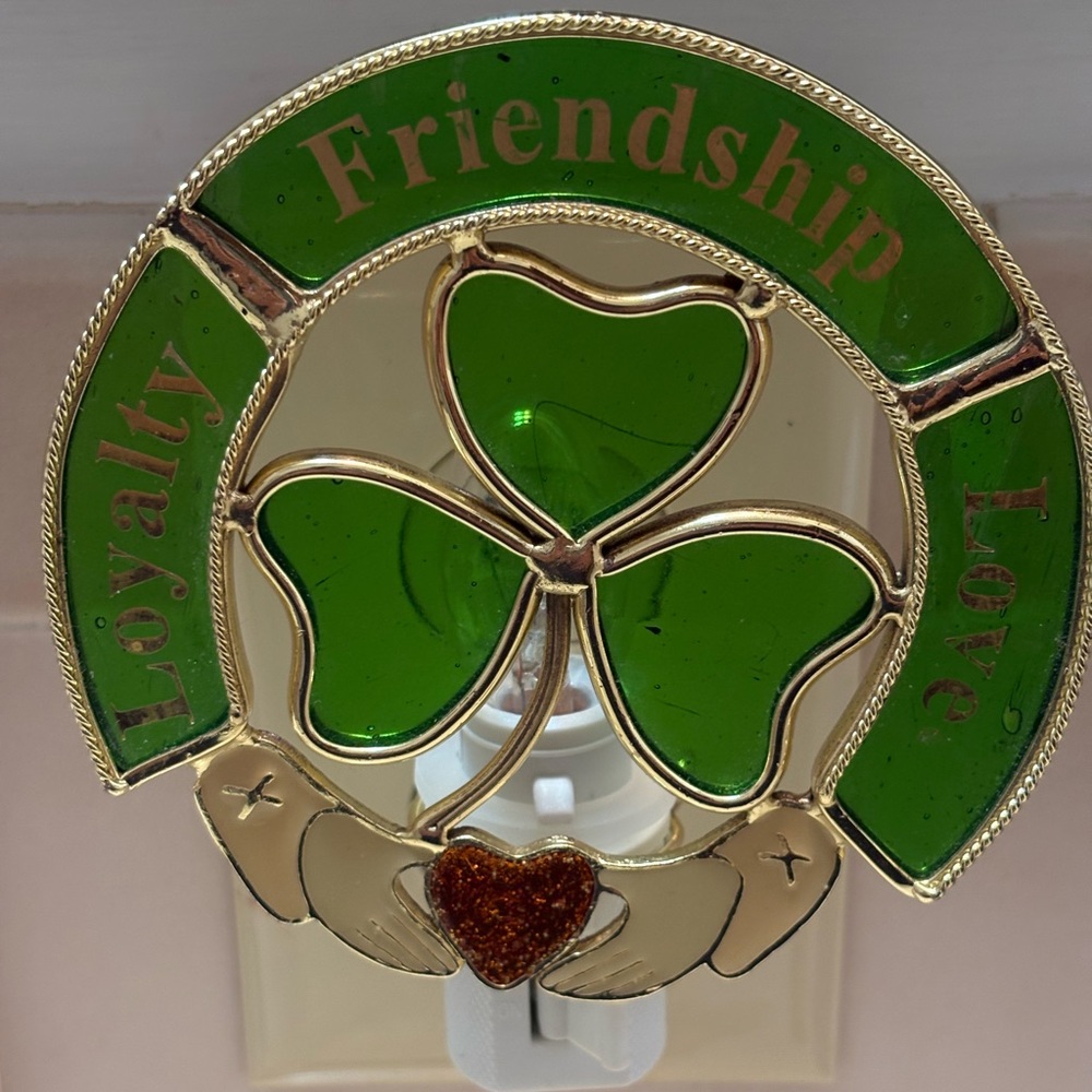 Stained Glass Claddagh Nightlight